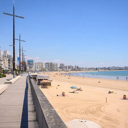 בית נופש Cosy 74 M 800m From The *