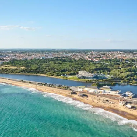 Cosy 74 M 800m From The * Les Sables-dʼOlonne