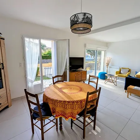 Vakantiehuis Cosy 74 M 800m From The Les Sables-dʼOlonne