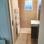 Cosy 74 M 800m From The *