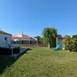 Cosy 74 M 800m From The Prázdninový dům