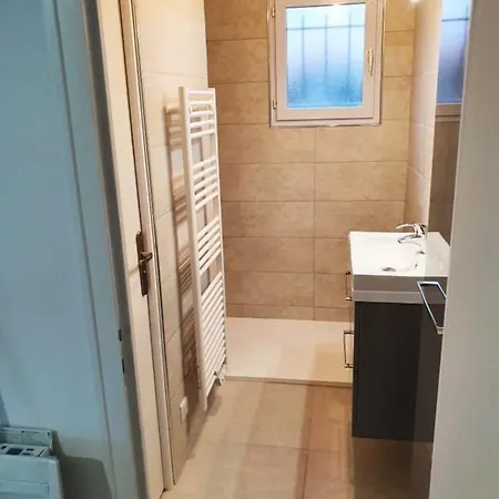 Cosy 74 M 800m From The レ・サ​​ーブル・ドロンヌ