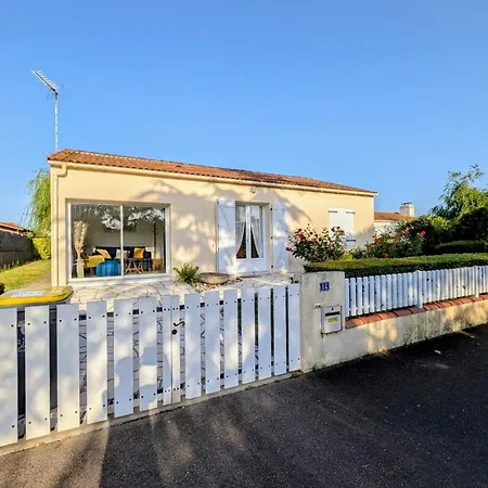 Cosy 74 M 800m From The Les Sables-dʼOlonne
